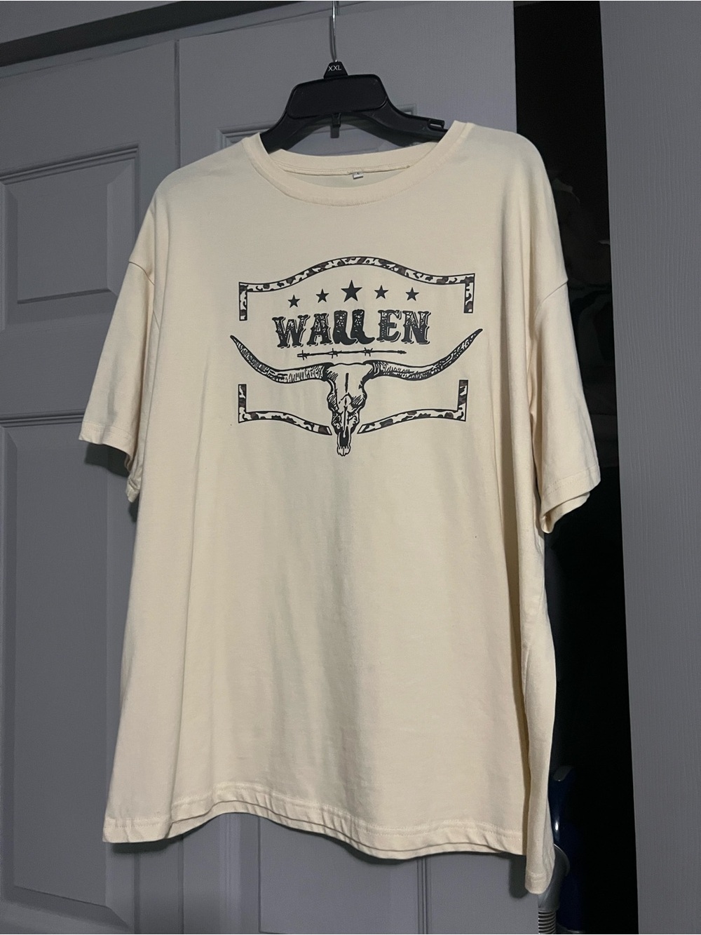 Cream Graphic Short-Sleeve Tee